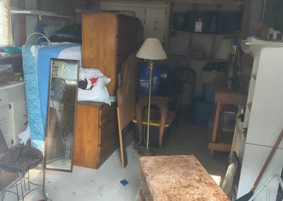 Reliable Junk Removal Service (1)